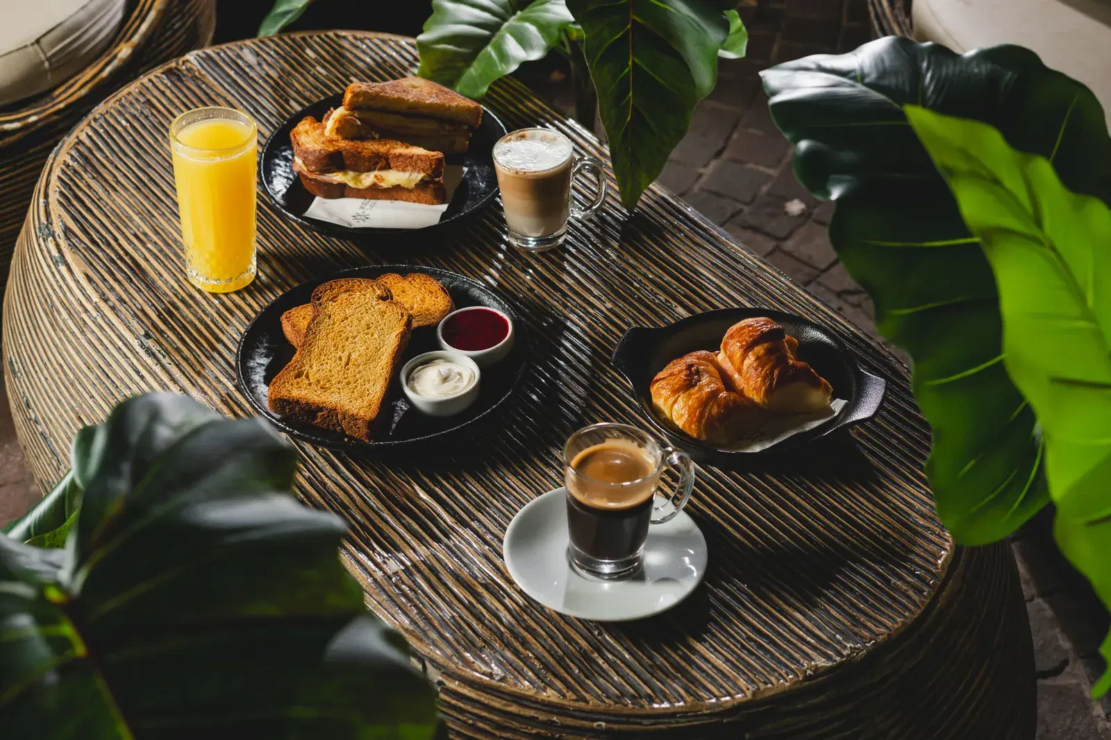 Café da Manhã e Lanches